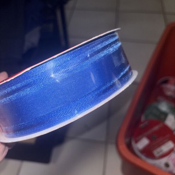 Kirkland Signature Wire edged Blue Christmas Holiday Ribbon 50 Yards - Picture 4 of 4